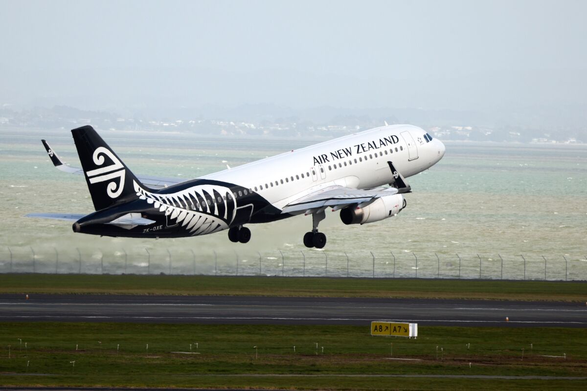 Air New Zealand Steps Up Flight Cuts as Fuel Costs Mount