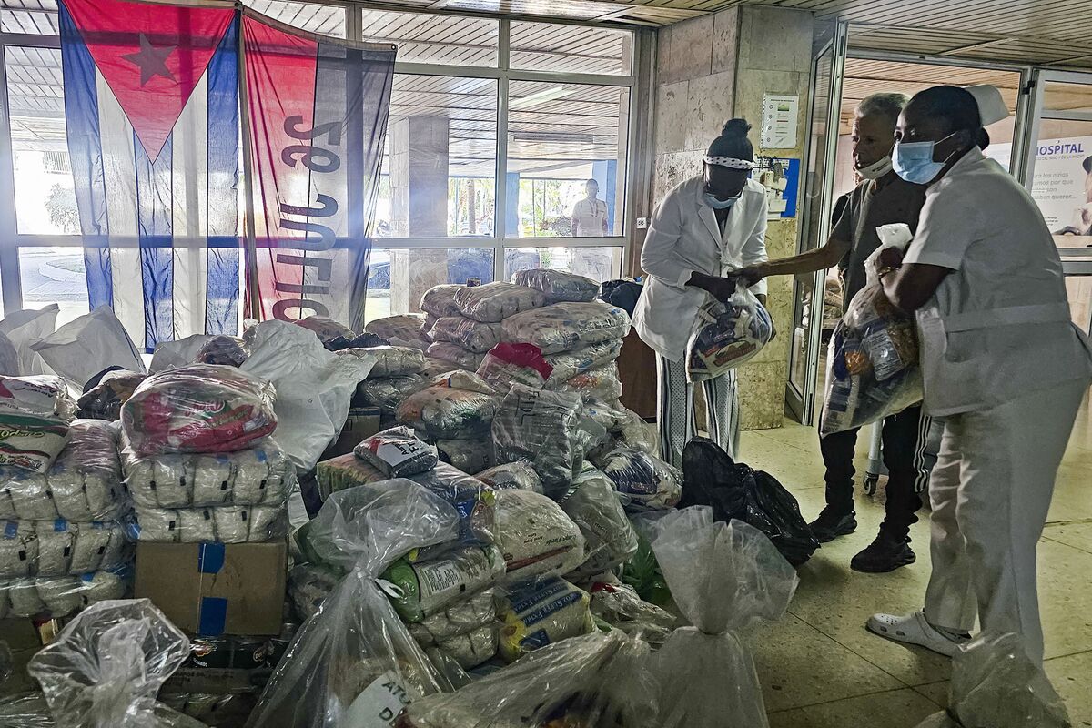 Mexican Navy Locates Missing Aid Vessels Destined for Cuba