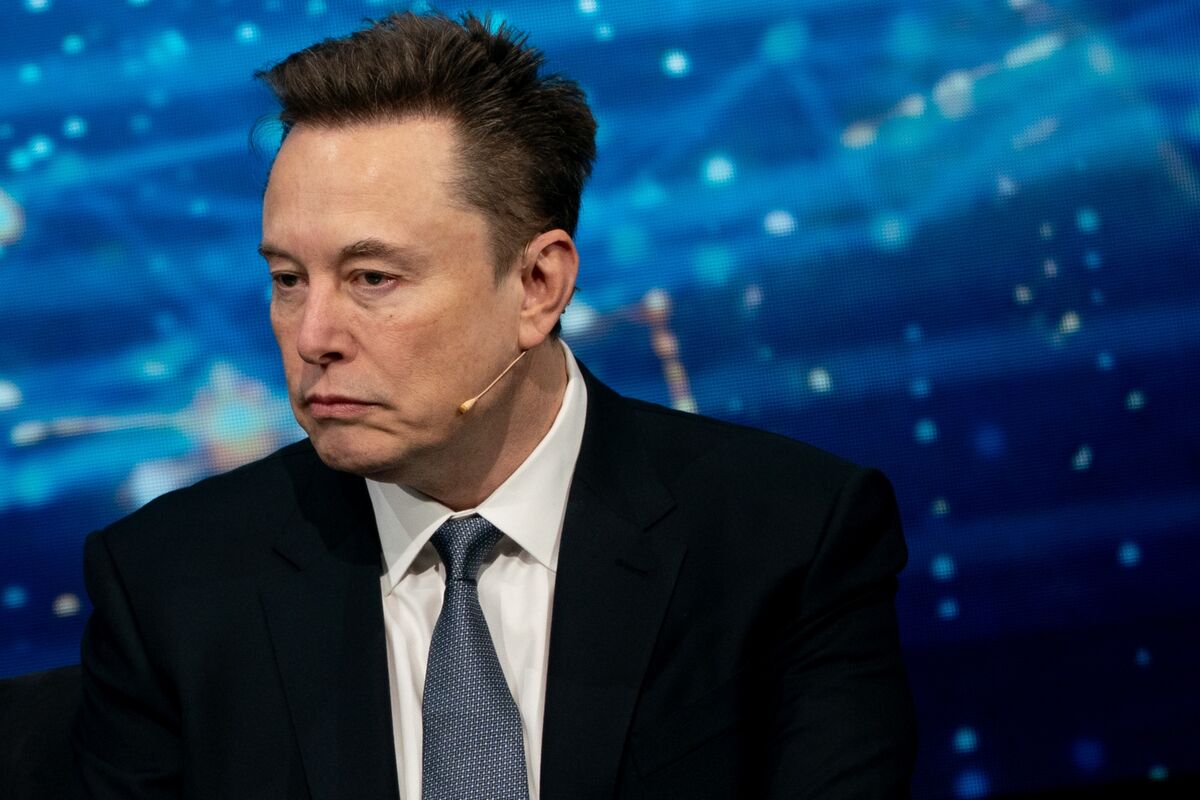 Elon Musk Shows Detailed Design of AI Data Center Satellite