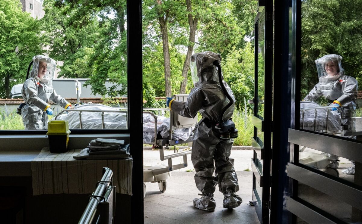 American Aid Worker With Ebola ‘Stable’ in German Hospital
