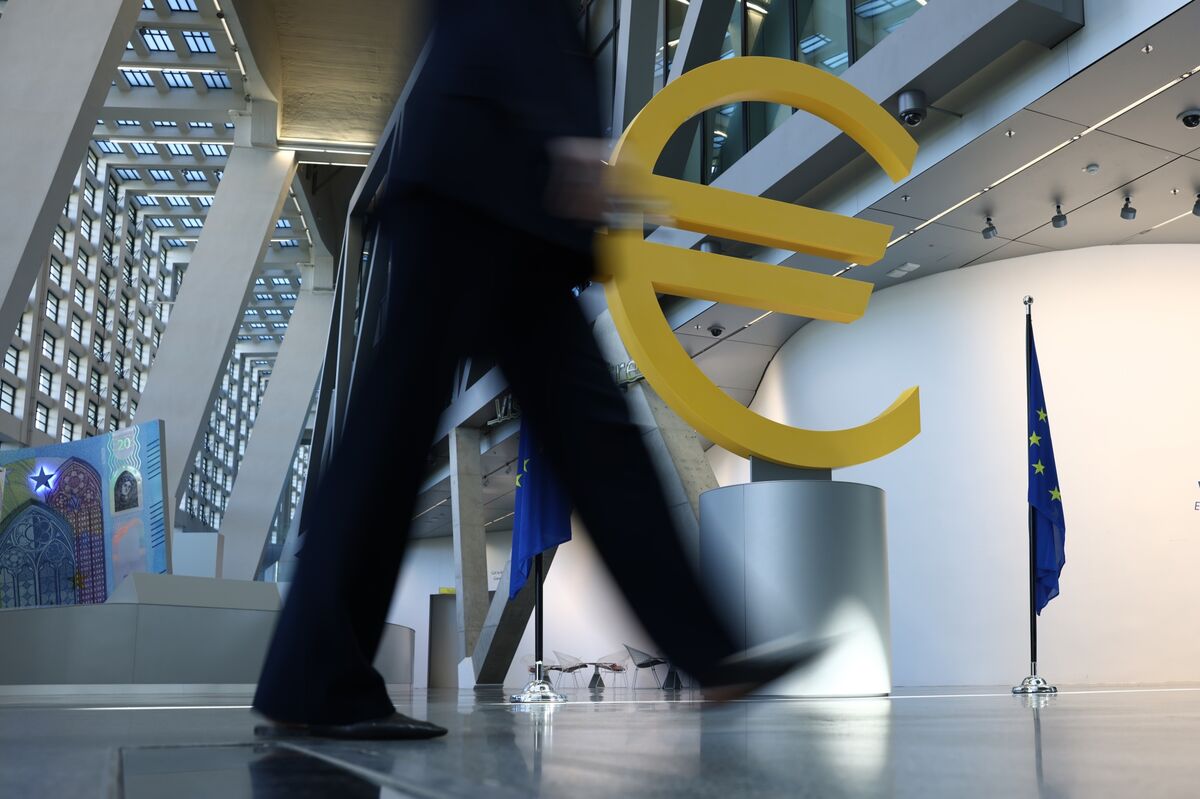 ECB Steps Up as G7’s Lead Hawk With Interest-Rate Hike Primed