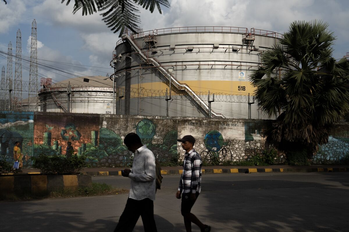 Modi Says India Will Keep Expanding Oil Refining Capacity