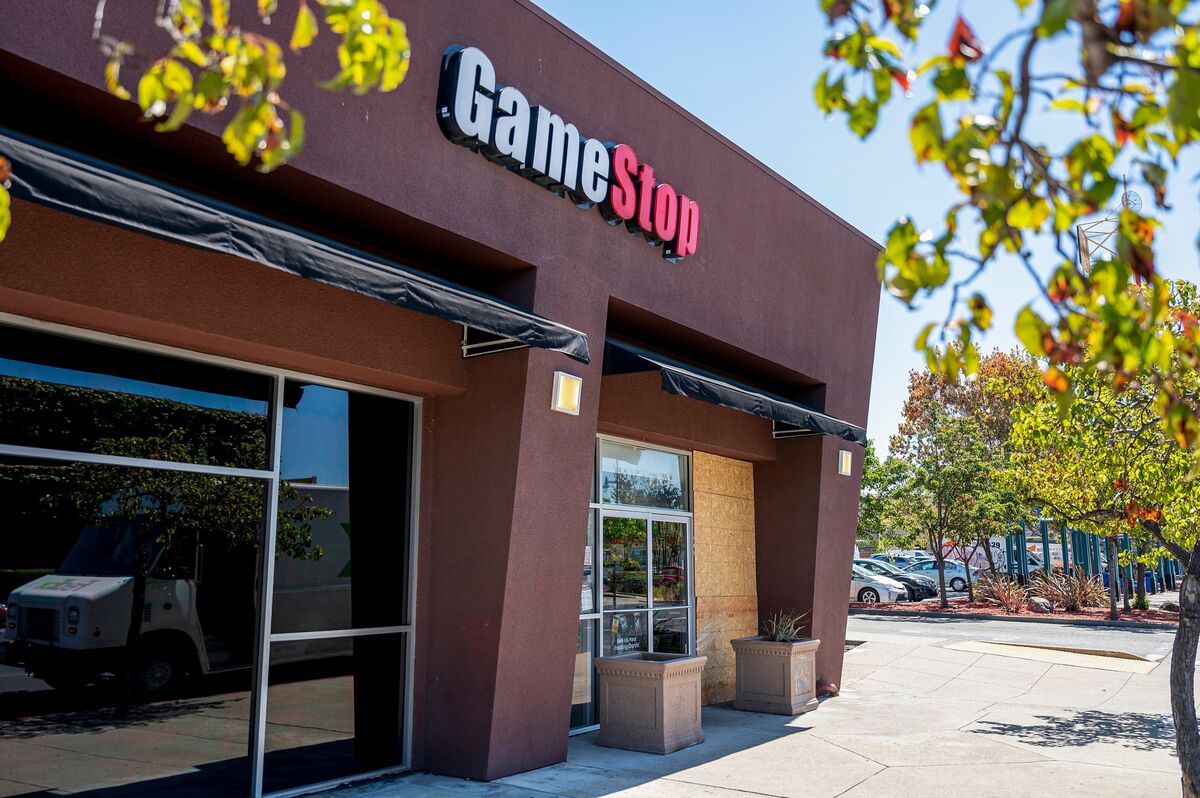 GameStop Plans to Make $56 Billion Offer for eBay, WSJ Says