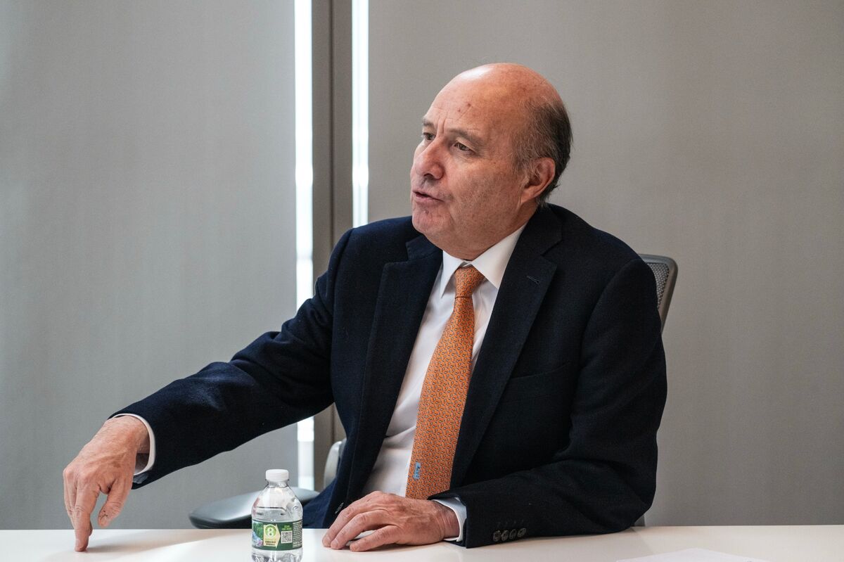 Chile Finance Minister Backs Off Key Budget Goal as Debt Rises