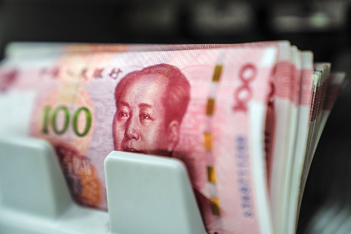 Yuan May Dodge Seasonal Slump on Iran War Resilience, Economy