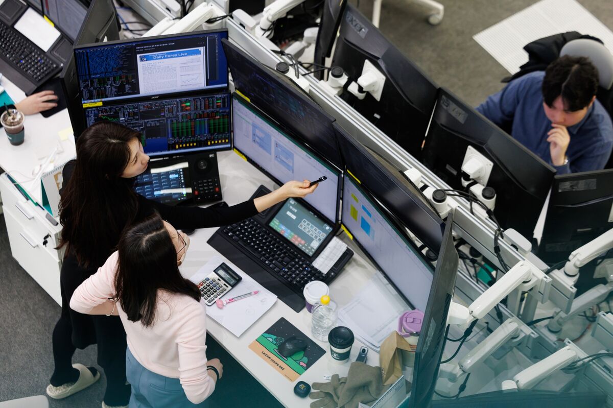 South Korean Stocks Jump 6% After Turbulent Week on AI Swings