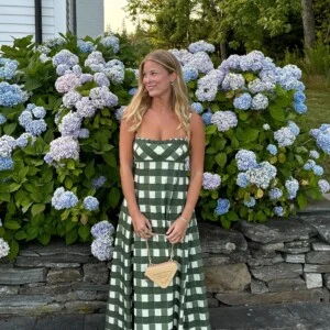 What to Wear When You’re Hosting This Summer