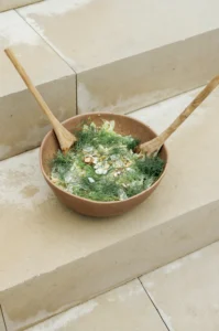A Crunchy Salad to Enjoy in the Sunshine