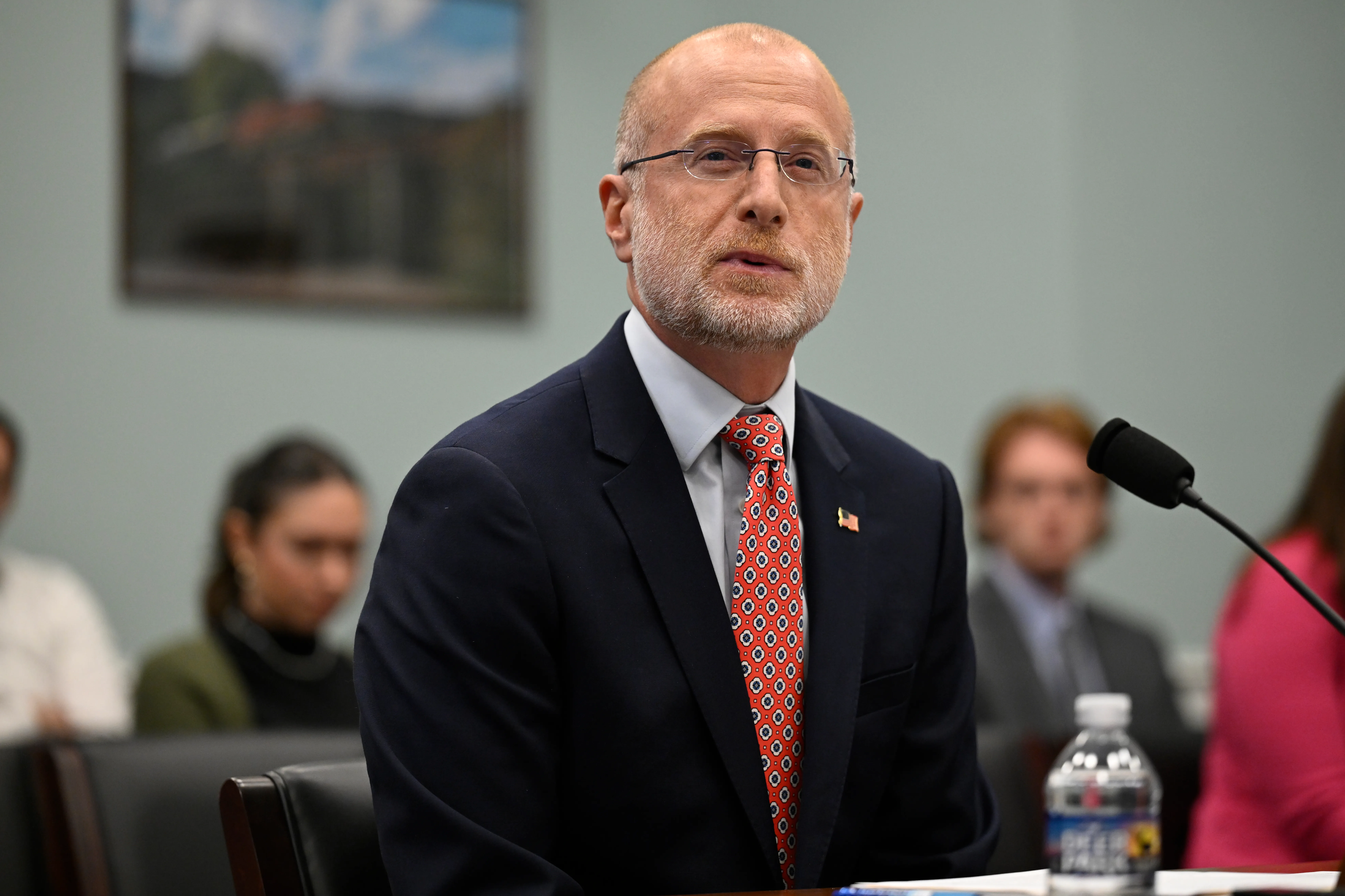 Hakeem Jeffries Vows An Investigation Of Brendan Carr After FCC Chairman’s Threat To Broadcasters