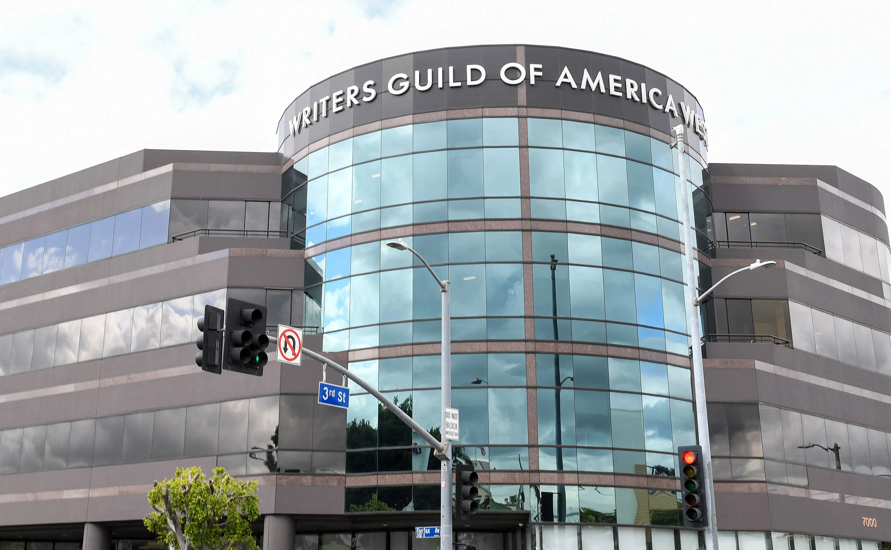 WGA West Staff Union Strike Ends As Members Ratify First Collective Bargaining Agreement
