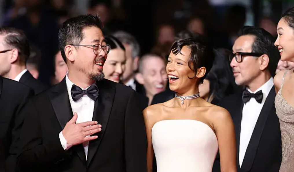 Cannes Audience Gives ‘Hope’ A 7-Minute Standing Ovation