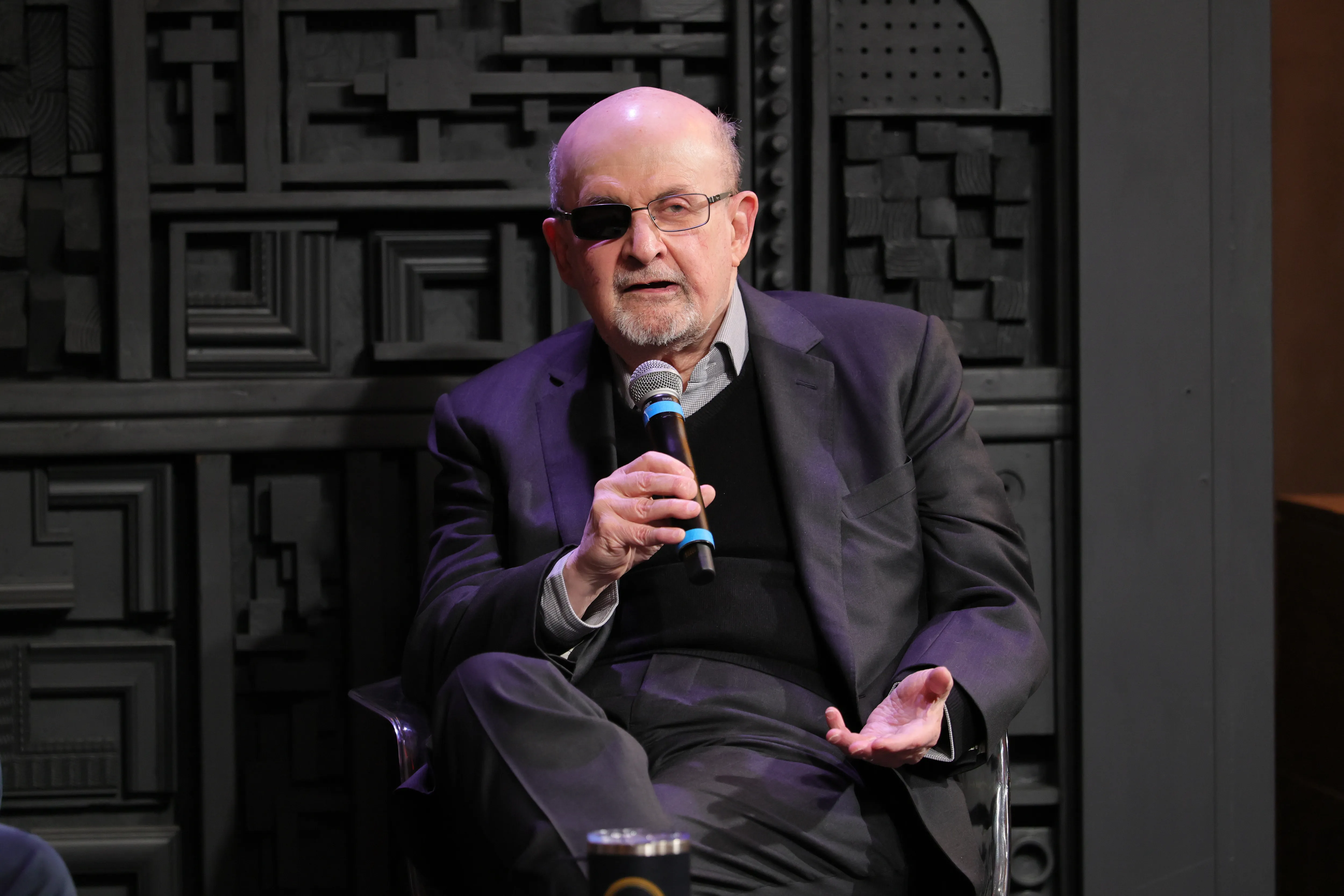 Salman Rushdie Discusses His 2022 Knife Attack & Explains Why He Isn’t Interested In “Polemical Fiction” At The Babell Literary Festival