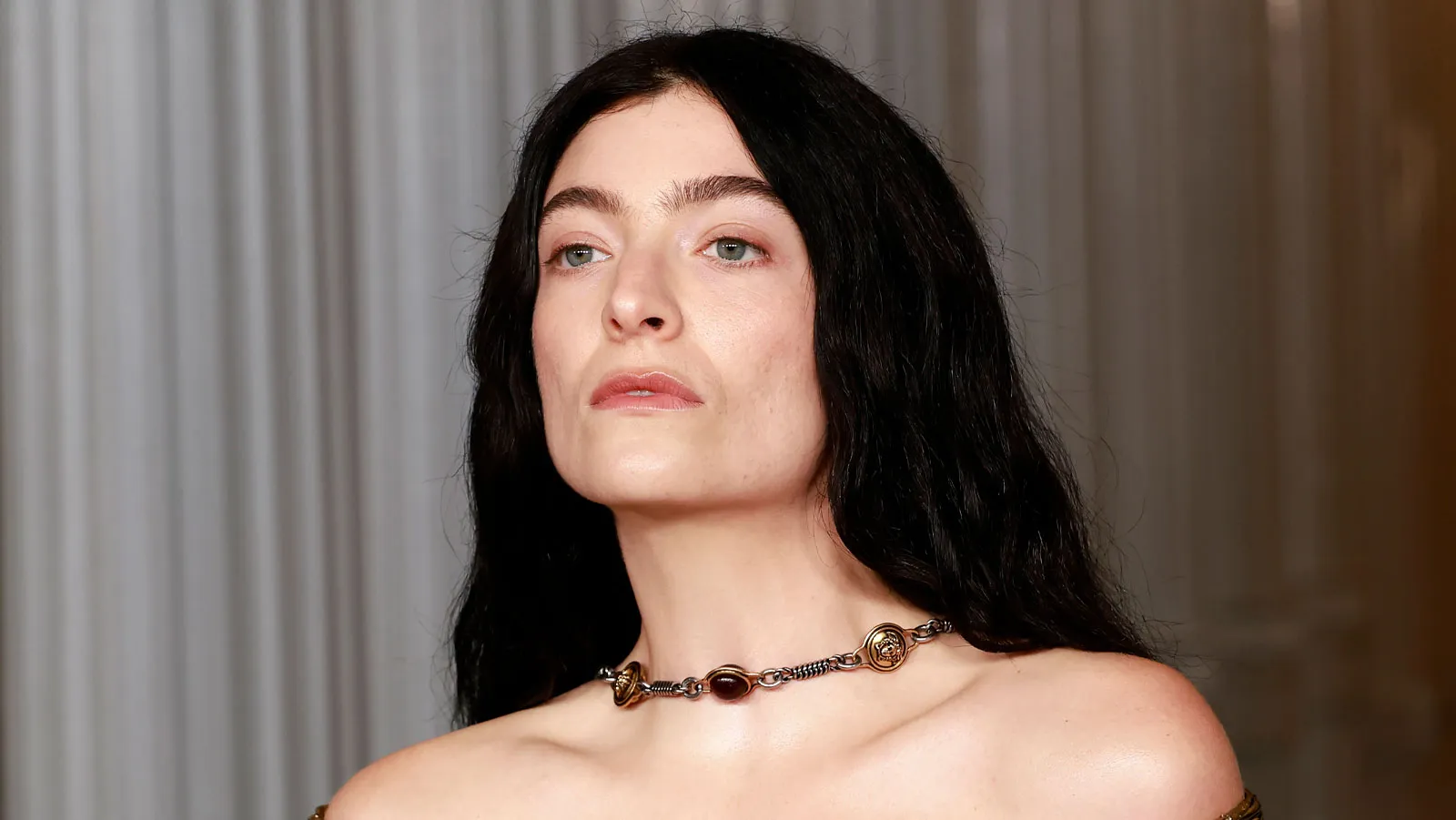 Lorde Calls Out Spotify Over AI “About The Song” Feature: “We Don’t Want This”
