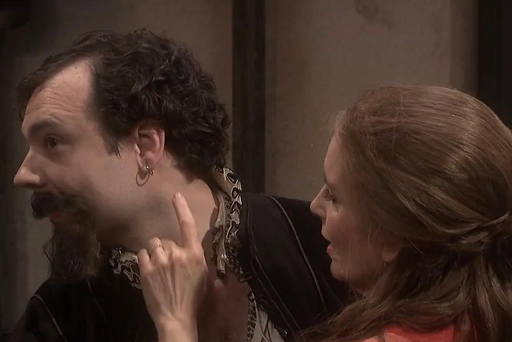 ‘Hamnet’ Spoofed in ‘SNL U.K’ Sketch in Which Shakespeare Returns From London With Ketamine, ‘Team Anne Boleyn’ Tote and ‘C—y Little Earring’