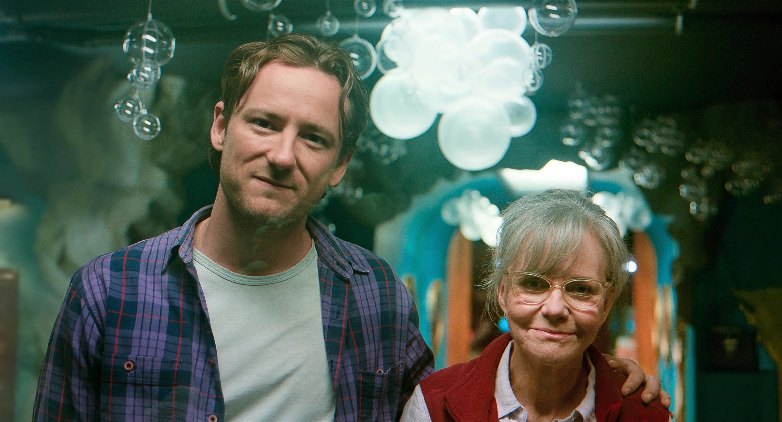 ‘Remarkably Bright Creatures’ Review: Sally Field and Lewis Pullman Help Each Other Heal in a Melodrama of Distinctly Average Intelligence