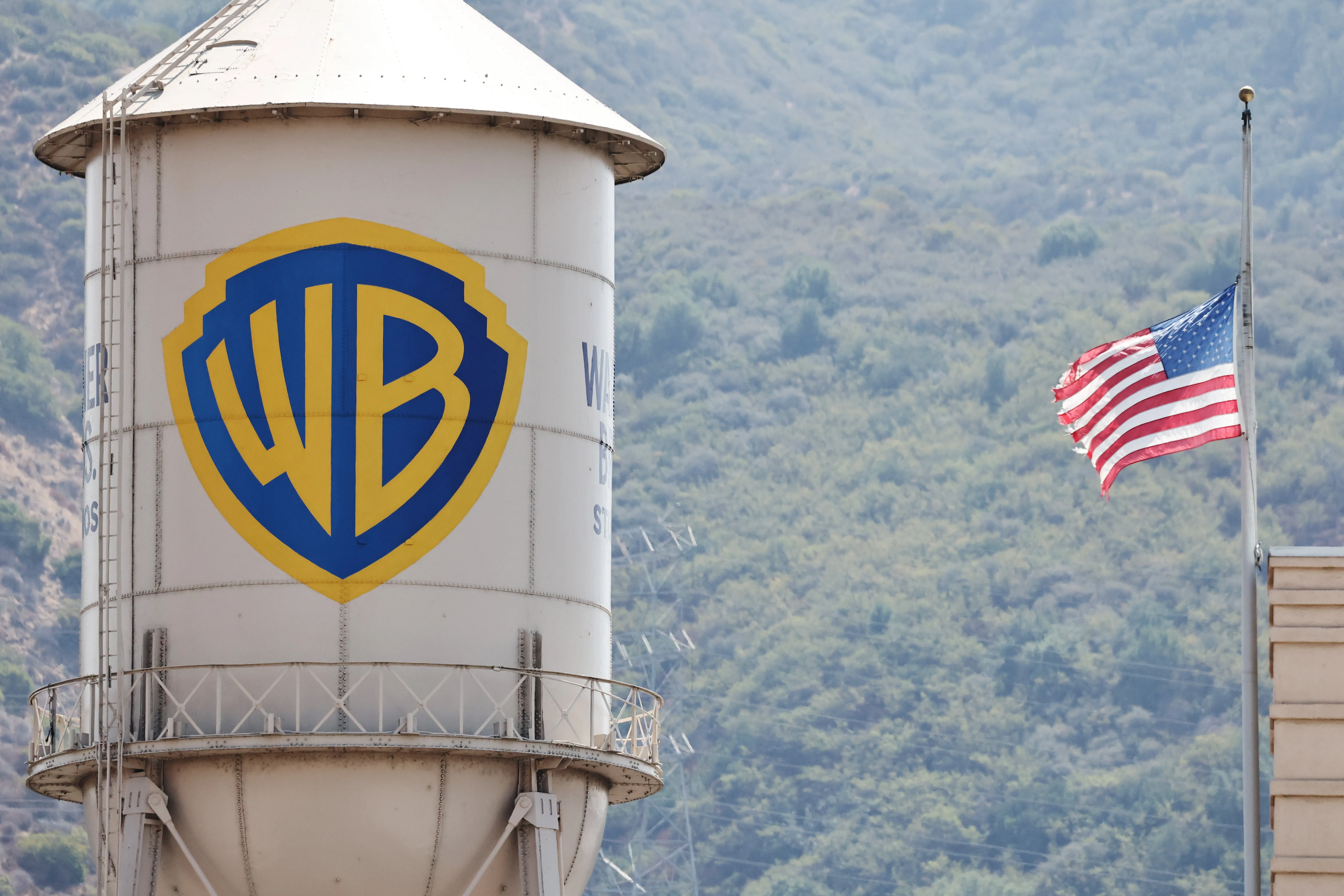 Paramount Accuses Netflix of ‘Panic-Level’ ‘Scorched-Earth Campaign’ to ‘Poison’ Regulators Against Warner Bros. Deal