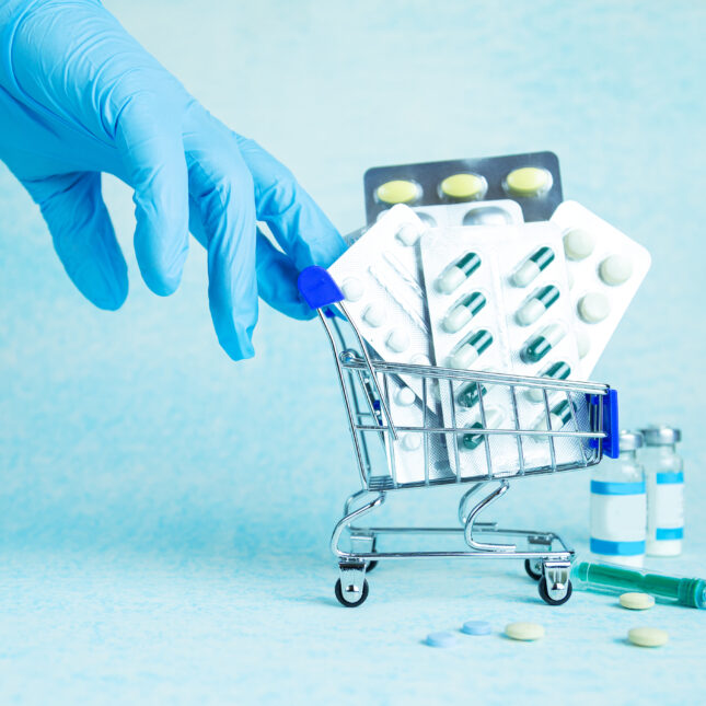 STAT+: The shortage of many medicines in the U.S. remains a ‘systemic’ problem, a new analysis finds
