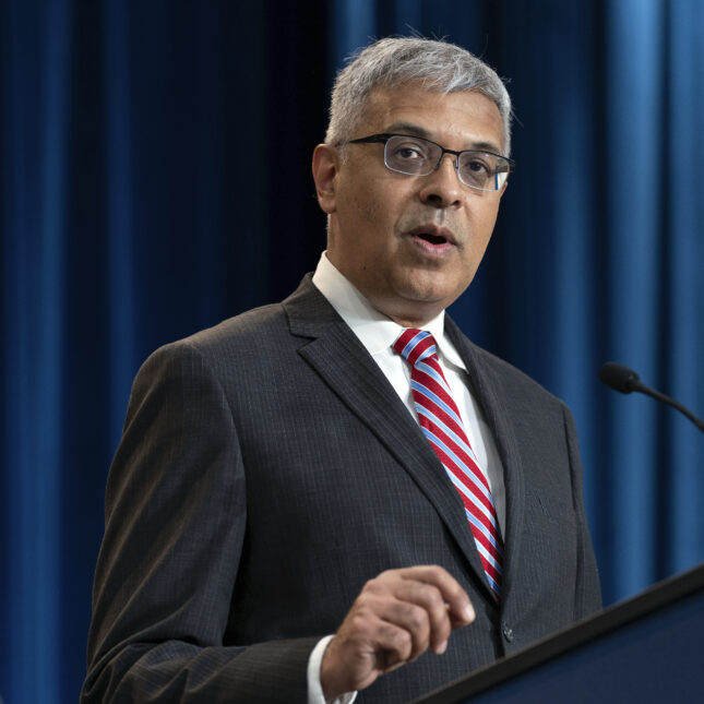 STAT+: Bhattacharya addresses CDC director role, works to bolster staff morale in first all-hands meeting