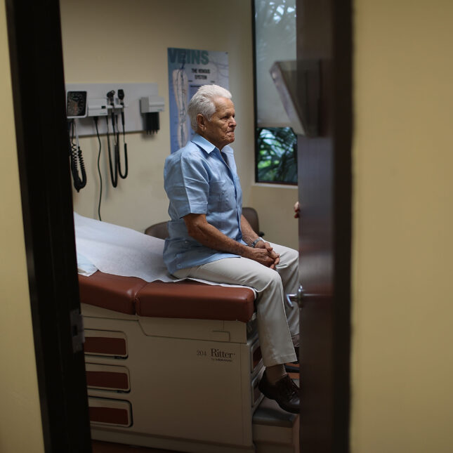 STAT+: Federal test of AI prior authorization is delaying care for seniors, report says