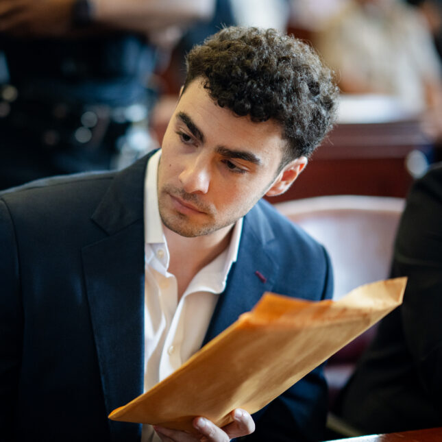 Luigi Mangione will assert psychiatric defense in murder case in UnitedHealthcare CEO’s killing