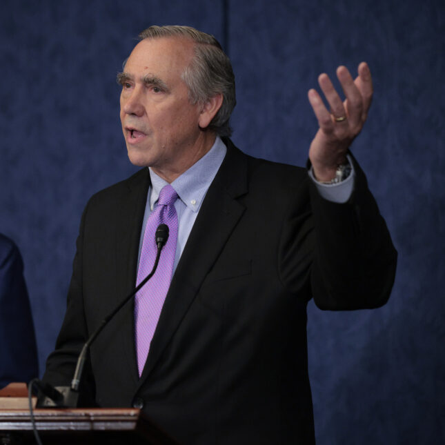 STAT+: Top Democrats question RFK Jr.’s health care advisory panel