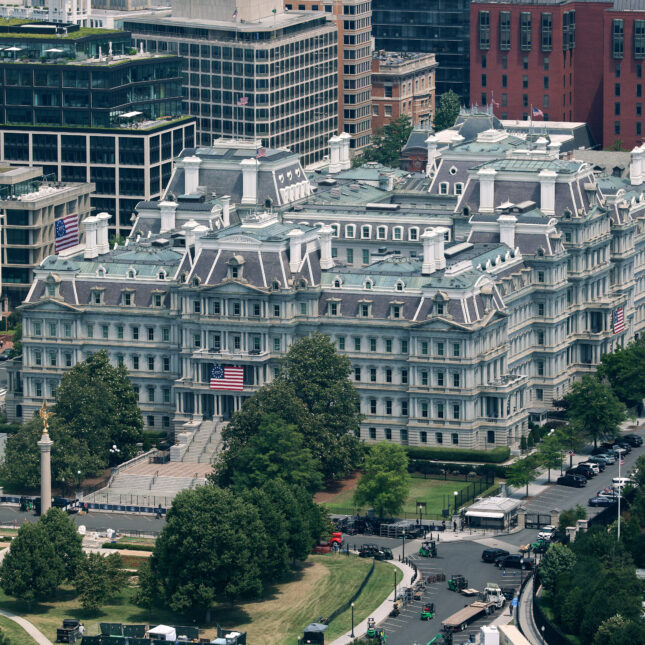 STAT+: In private meeting, Trump officials push to onshore generic drugmaking
